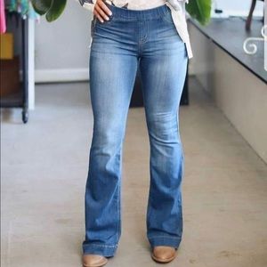 Cello Pull-on Jegging Flares NWT